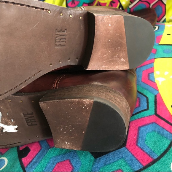 Melissa Button 2 - Picture 9 of 15